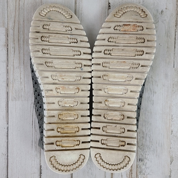 Ilse Jacobsen Tulip Perforated Slip On Sneaker - Picture 6 of 8